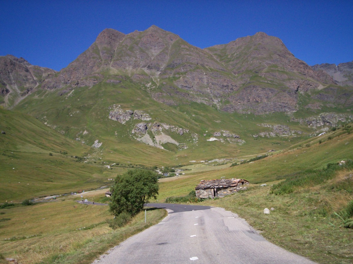 Col de l'Iseran depuis Lanslebourg : 2764m