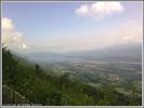 Auteur : Wally80, Reactie : Si vous prenez le temps d'aller au point de vue situé à 150 métres du sommet dans le descente vers Chambéry, vous décrouvrirez une vue magnifique sur Chambéry et le Lac d'Aix les Bains.