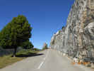 Auteur : Elki, Commentaire : 2 km après le village de Gréolières à l'approche de la partie de la route en corniche.