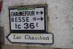 Montée : Rocher de l'Aigle depuis Chambon sur lac, Commentaire : Vieux panneau en émail au départ de la route