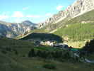 Author : Siberian Wolf 10, Comment : Août 2010. En arrière, le hameau du Laus (1745m environ)  après plus de 11 km de montée.