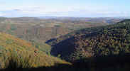 Auteur : Siberian Wolf 10, Commentaire : Photo téléchargée sur Wikimédia Commons (auteur: PBouchand): vue sur la vallée du Lignon depuis Saint-Georges en Couzan
