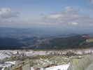 Author : Siberian Wolf 10, Comment : Photo téléchargée sur Wikimédia Commons (auteur: Anthospace): vue vers l'ouest (département du Puy de Dôme et ex-région Auvergne). C'est peut-être le village de Saint-Pierre la Bourlhonne plus bas. 