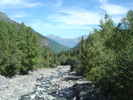 Author : Siberian Wolf 10, Comment : Septembre 2010. Après 14,16 km, on arrive au pont de l'Echet (1418m) après une section difficile de près d'1,5 km sur des pentes à 9-10 %. Ici le torrent du Glandon et celui du ravin du Sapet se rejoignent. Au fond le Mont Blanc (4808m) commence à pointer le bout de son nez.