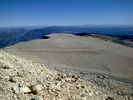 Montée : Mont Ventoux depuis Bedoin, Commentaire : Vue prise du sommet de la route, en direction du sud. On voit une partie de l'itinéraire final. 
