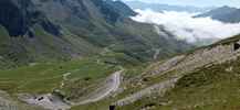 Montée : Col du Tourmalet depuis Luz Saint Sauveur, Commentaire : Le parcours final vu depuis le col. 