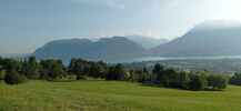 Auteur : Pierre-joseph G, Commentaire : Le lac d'Annecy et le Mont Veyrier vus depuis le hameau de La Côte, au-dessus de St Jorioz. 