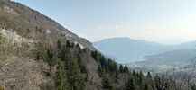 Montée : Col de l'Epine depuis Novalaise, Commentaire : Le plus beau point de vue de la montée sur le lac d'Aiguebelette.