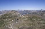 Montée : Cime de la Bonette depuis Jausiers, Commentaire : Vue sur le col, depuis la Cime.