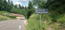 Montée : Col du Mont de Fourche depuis Faucogney, Commentaire : Le vue du restaurant annonce le col...
