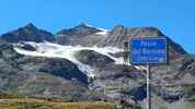 Montée : Passo del Bernina depuis Samedan, Commentaire : Le col face au glacier. 