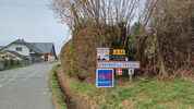 Montée : Col du Goléron depuis Cusy, Commentaire : Le nom du col est mentionné en même temps que le panneau qui indique l'entrée dans Chainaz les Frasses. 