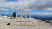 Montée : Col du Grand Colombier depuis Culoz, Commentaire : Tiens ! Tiens ! Cette sculpture n'était pas là, la dernière fois où je suis monté. En effet, elle a été installée en juillet 2022. 