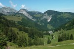 Author : kangooman, Comment : vue sur Torgon 1300 depuis la piste du col de Croix.